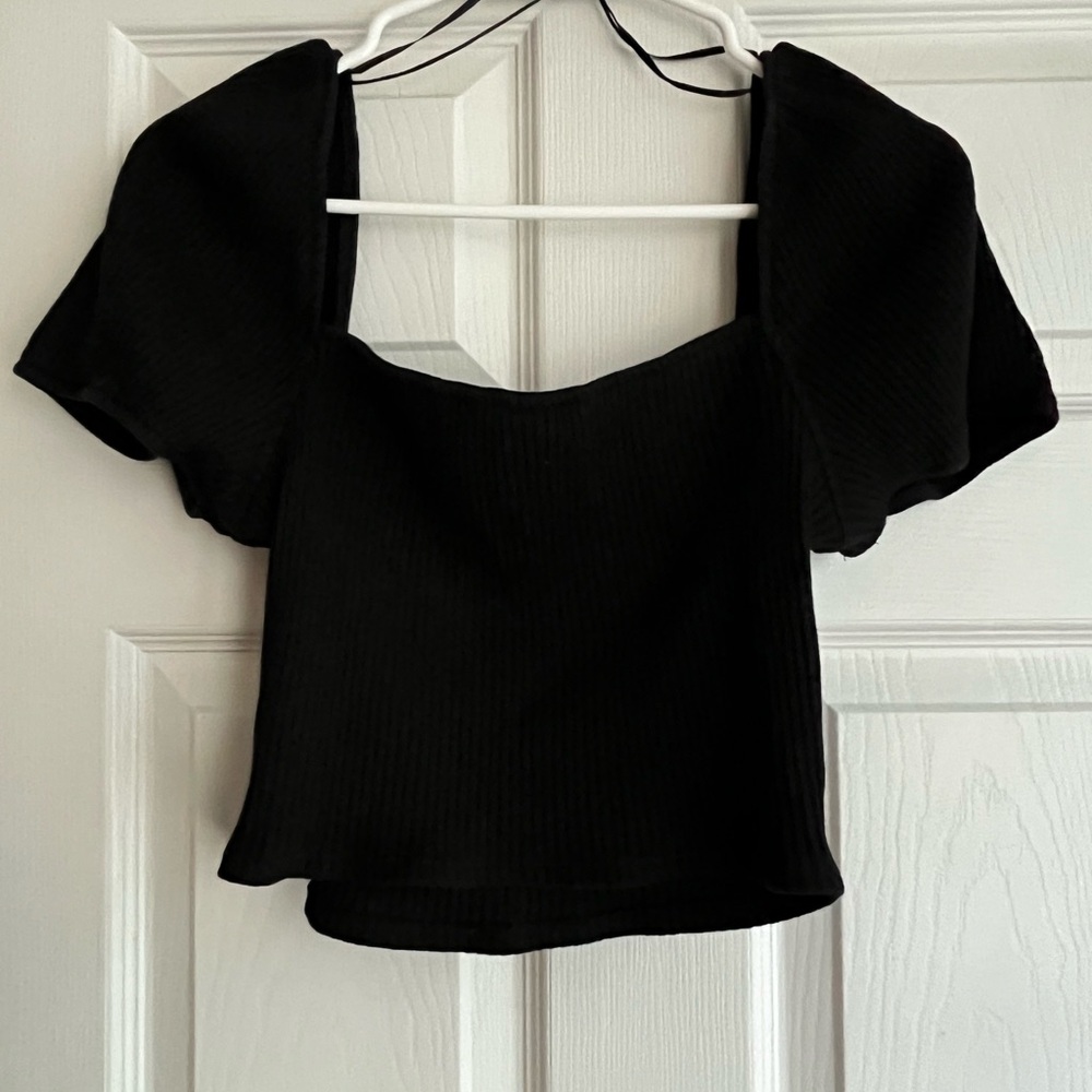 H&M Puff Sleeve Crop Top